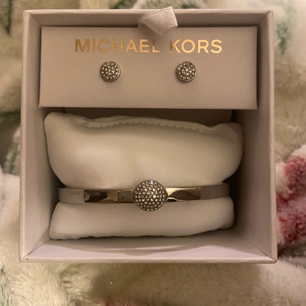 NEW in box Michael Kors Bracelet and Matching Earrings